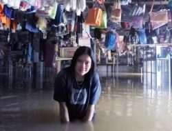 Sungai Mendangkal, Air Meluap, Jadilah Banjir