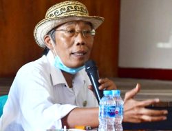 Takui Tupik (Topi Anyaman Rotan Khas Dayak Uud Danum)