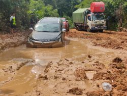 Muspika 4 Kecamatan Sepakati Perbaiki Ruas Jalan Tumbang Titi- Tanjung