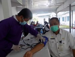DPRD Ketapang Ikut Vaksinasi Covid-19