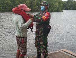 Babinsa Banjarsari Imbau Nelayan Waspada Saat Melaut