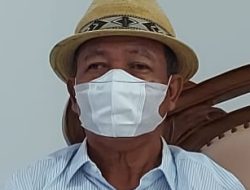 Wabup Sintang dan Pastor RD.Markus Soje Bersahabat