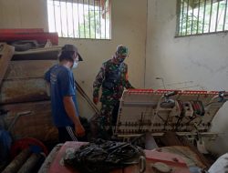 Babinsa Koramil Teluk Batang Cek Alsintan Kelompok Tani diwilayah Binaannya