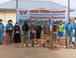 WHW Salurkan Bantuan CSR Untuk Peningkatan Kesehatan dan Pendidikan Warga Kendawangan