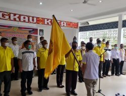 BUPATI SINTANG DAN KETUA KOMISI V DPR RI HADIRI PELANTIKAN ISKA KAB SINTANG