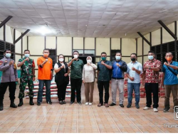 Wabup Farhan Sampaikan Bantuan ke 8 Desa Yang Dilanda Banjir di Simpang Hulu