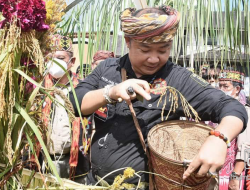 Sekda Alexander Wilyo Ajak lestarikan Adat Bejunjong