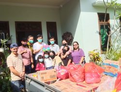 Lingkungan Andreas Bantu Sembako Untuk  Seminari Yomavi