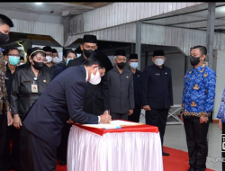 MEWAKIL BUPATI KETAPANG ASISTEN III SETDA LANTIK 45 PEJABAT FUNGSIONAL