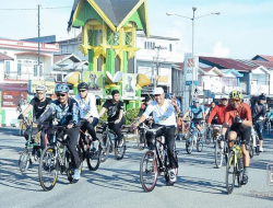 WAKIL BUPATI MEMBUKA KEGIATAN GOWES BERSAMAPERINGATI HARI LINGKUNGAN HIDUP TAHUN 2022