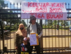 Muhammad Alamin Demo Pt.WHW sendirian Bawa Anak Istri