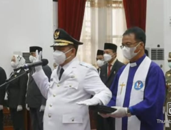 GUBERNUR KALBAR LANTIK WAKIL BUPATI SINTANG
