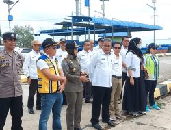 KAWASAN WATERFRONT SINTANG HARUS TERTIB 