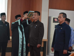 ASISTEN III   MELANTIK 13 PEJABAT FUNGSIONAL AHLI MUDA DAN 2 PEJABAT FUNGSIONAL AHLI MADYA