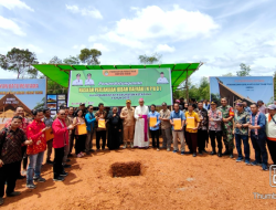 Peletakan Batu Pertama Gereja Katolik Randau