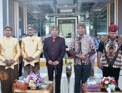 BUPATI DAN WAKIL BUPATI  KOMPAK HADIRI GREBEG SURO PAGUYUBAN JAWA KABUPATEN KETAPANG