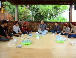 Sekretaris Daerah Kabupaten Ketapang Menerima Audiensi Perhimpunan Mahasiswa Katolik (PMKRI ) St.Matius Cabang Ketapang