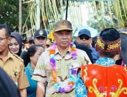 MASYARAKAT ANTUSIAS HADIRI KUNKER BUPATI KETAPANG DI AIR UPAS