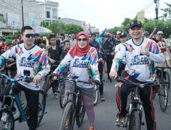 Sekda Alexander Wilyo Ikuti Fun Bike Adyaksa Ketapang