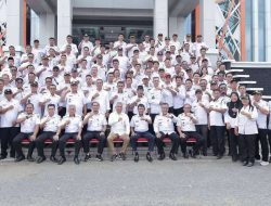 BUPATI MARTIN DAN WAKIL BUPATI H.FARHAN  BERPAMITAN KE JAJARAN PEMKAB KETAPANG