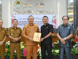 Pidato Bupati Ketapang Mengenai Nota Keuangan dan R.APBD.Perubahan.TA.2025