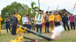 Bupati Alexander Wilyo,Buka Puasa Bersama di Keraton Matan
