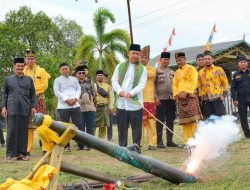 Bupati Alexander Wilyo,Buka Puasa Bersama di Keraton Matan