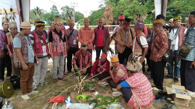Ritual Begelak Nyelapat Taun Awali PGD XIII Kabupaten Sintang 2026