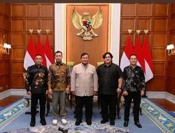 Presiden Prabowo Subianto menerima Panglima Jilah di Istana Merdeka