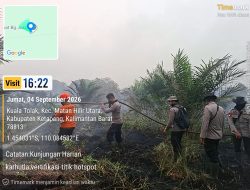 Polsek MHU Bersama Tim Gabungan Berjibaku Padamkan Karhutla di Laman Satong*